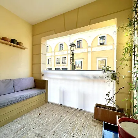 Charming 3br With Loggia Close To Paris Appartement Le Plessis-Robinson
